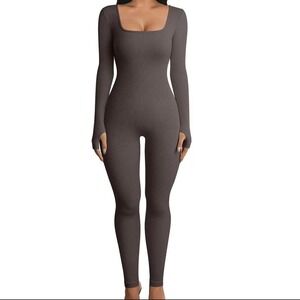 Grey long sleeve bodysuit size XXL